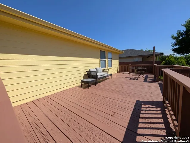 369 STARLING CRK New Braunfels, TX 78130