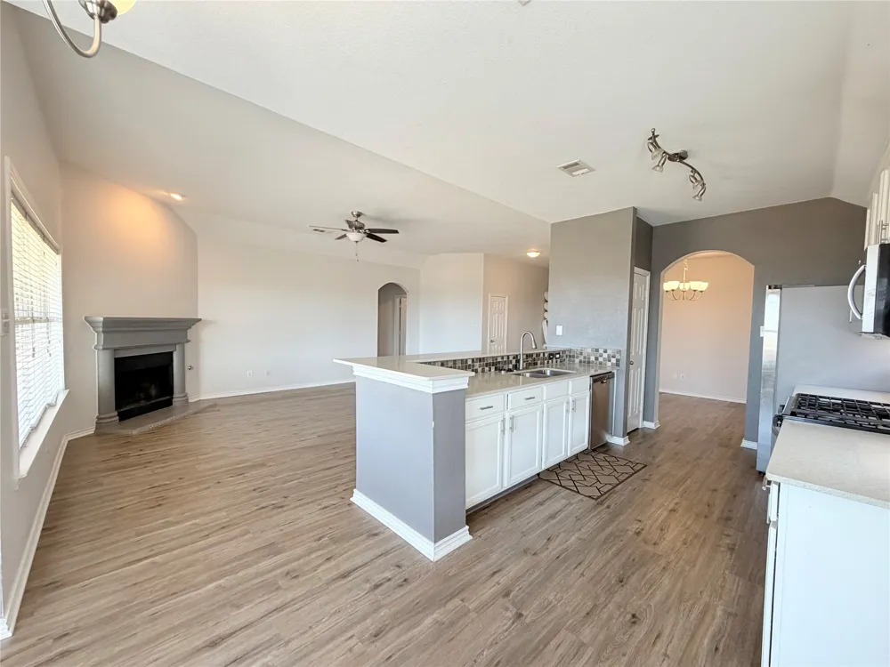 2821 Saddlebred Trail Celina, TX 75009