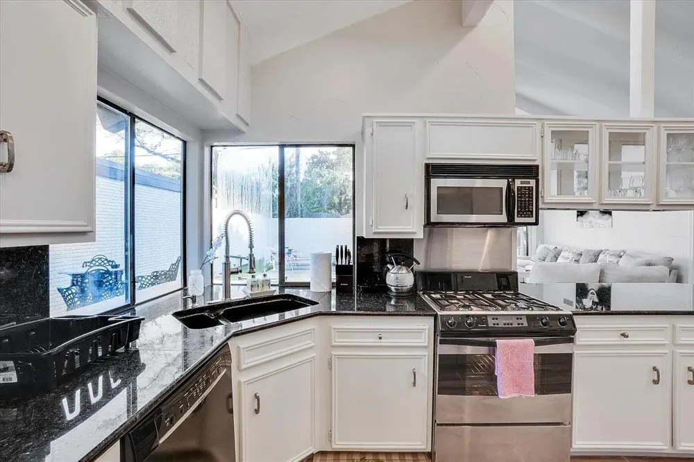 612 W Northgate Drive Irving, TX 75062