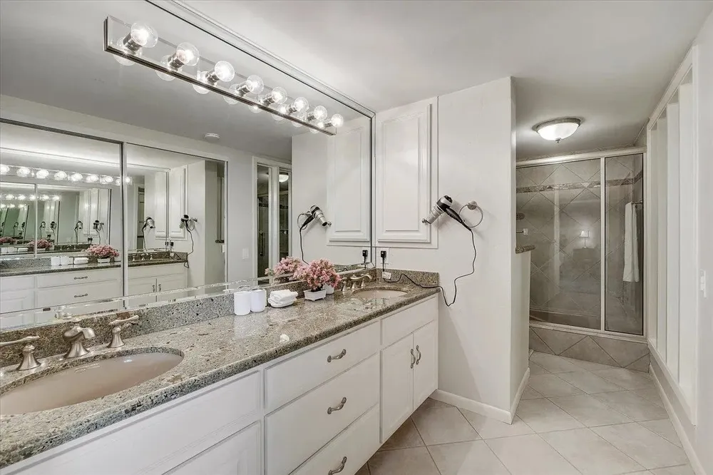 612 W Northgate Drive Irving, TX 75062
