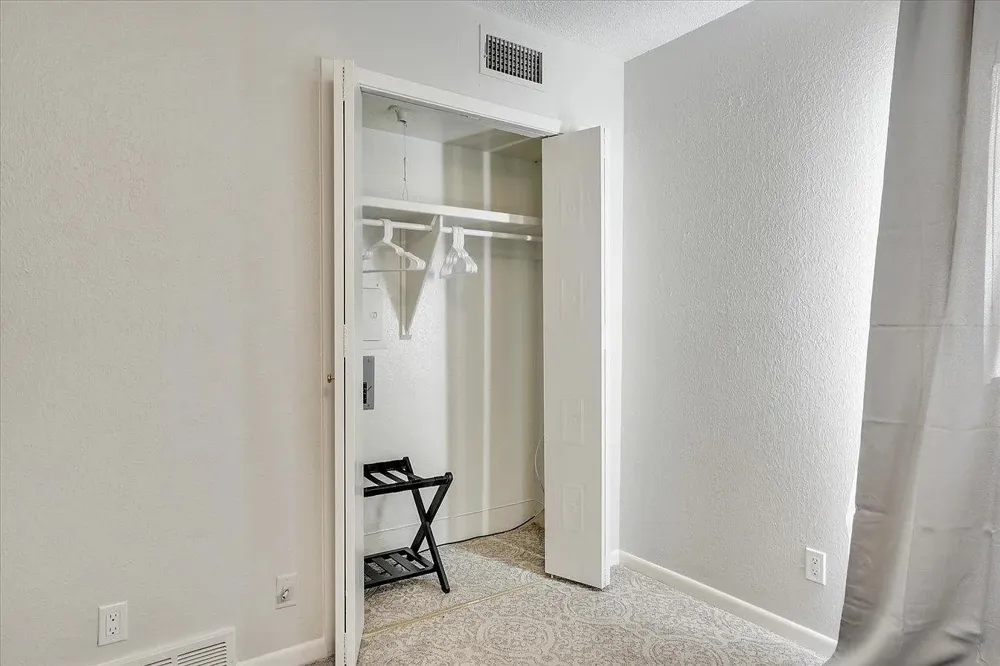 612 W Northgate Drive Irving, TX 75062