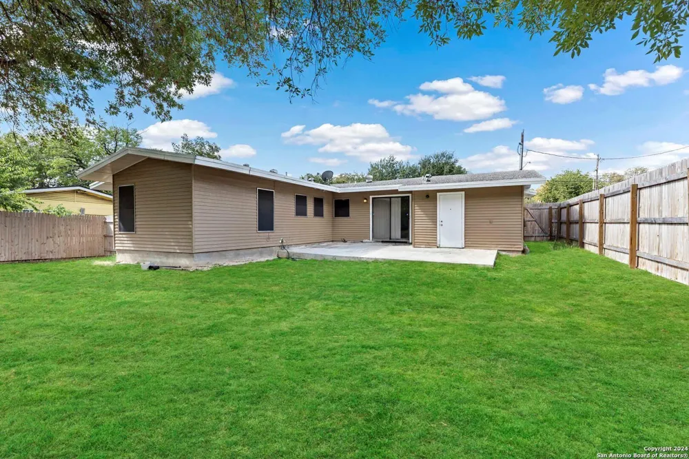 331 Ave Maria Drive San Antonio, TX 78216