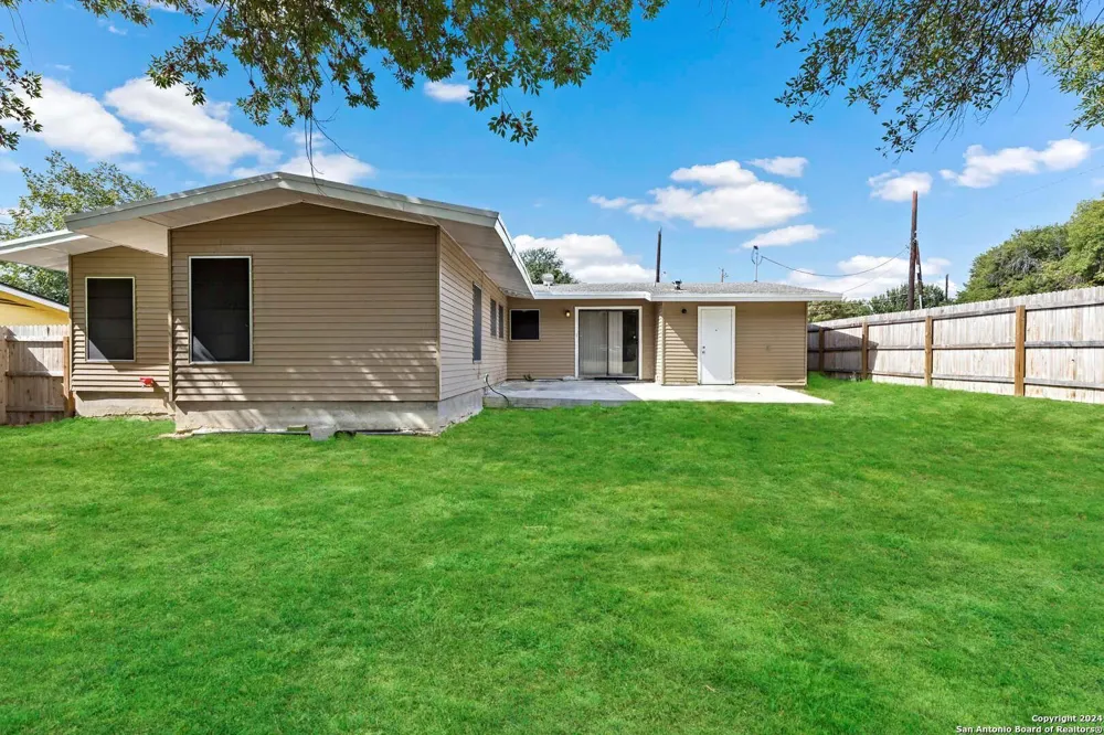 331 Ave Maria Drive San Antonio, TX 78216