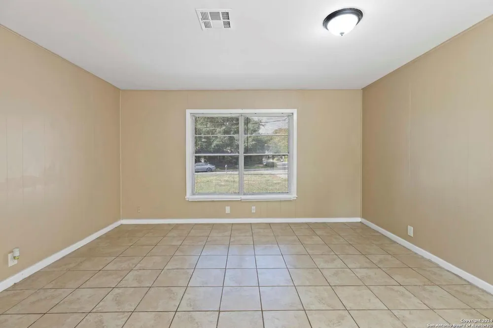 331 Ave Maria Drive San Antonio, TX 78216