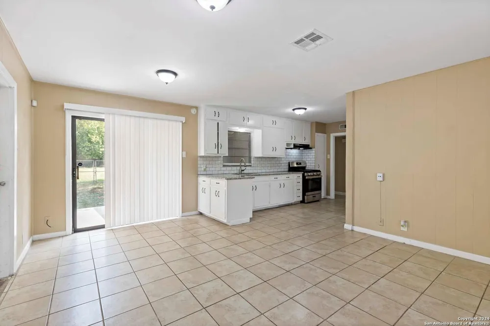 331 Ave Maria Drive San Antonio, TX 78216