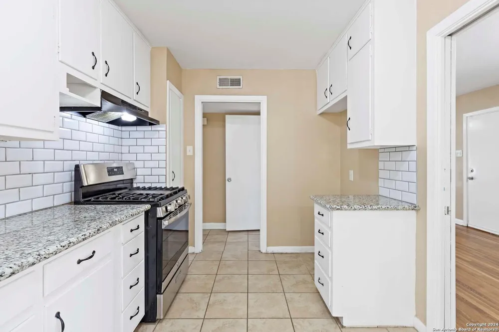 331 Ave Maria Drive San Antonio, TX 78216