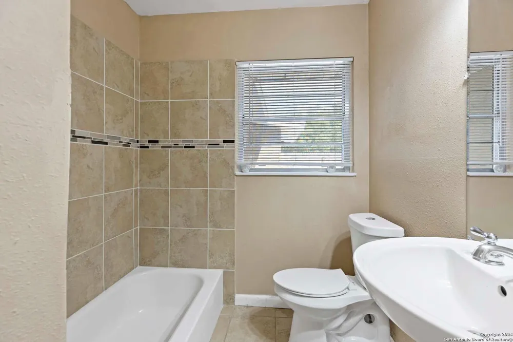 331 Ave Maria Drive San Antonio, TX 78216