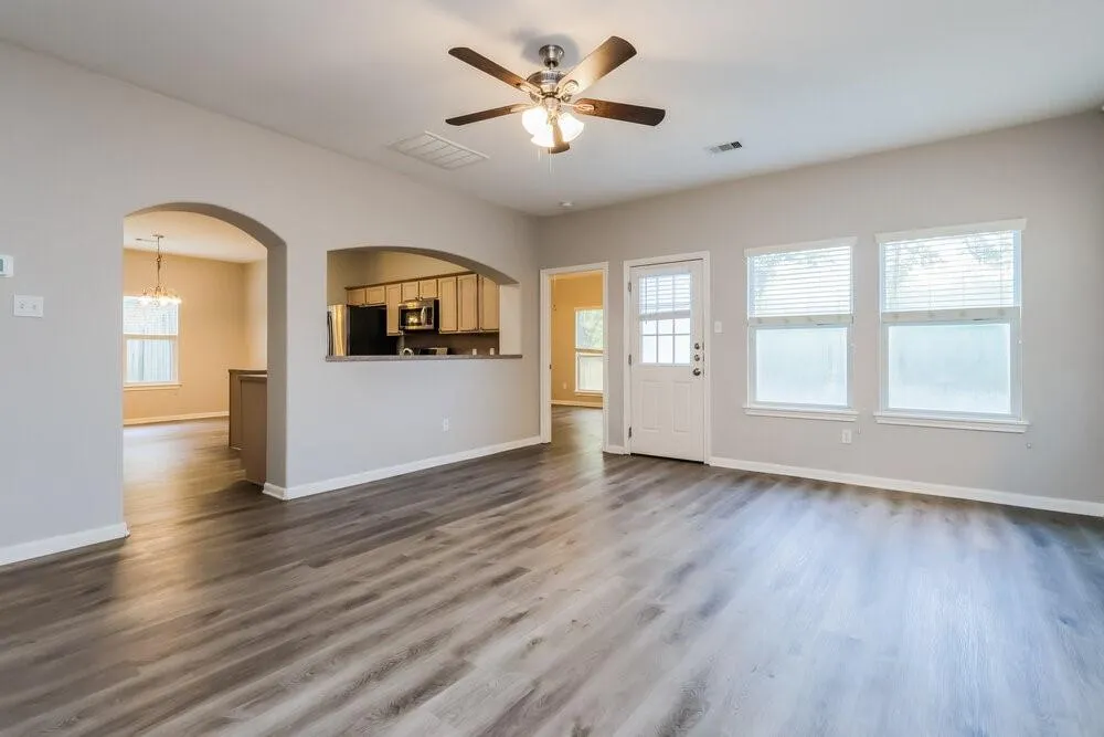 985 Oak Falls Drive Conroe, TX 77378