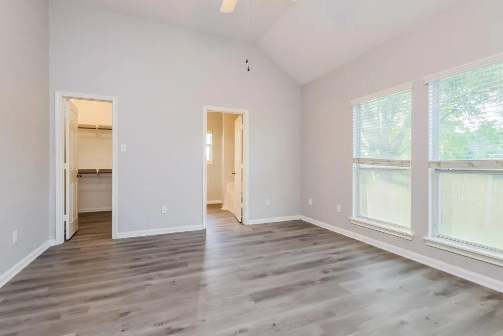 985 Oak Falls Drive Conroe, TX 77378