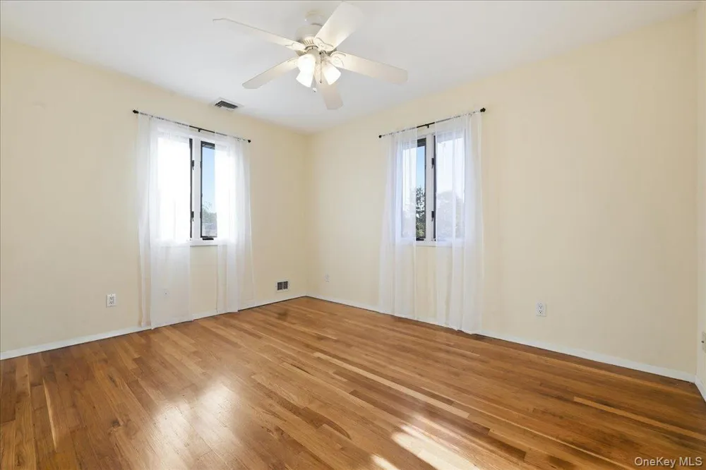 1420 Holiday Park Drive Wantagh, NY 11793