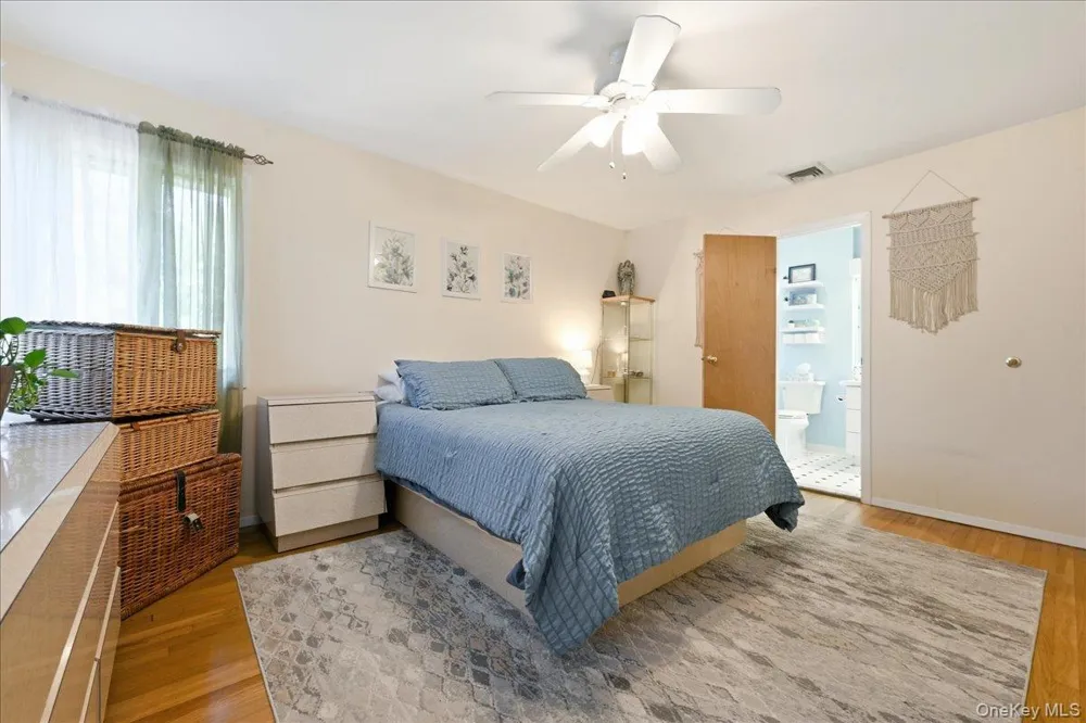 1420 Holiday Park Drive Wantagh, NY 11793