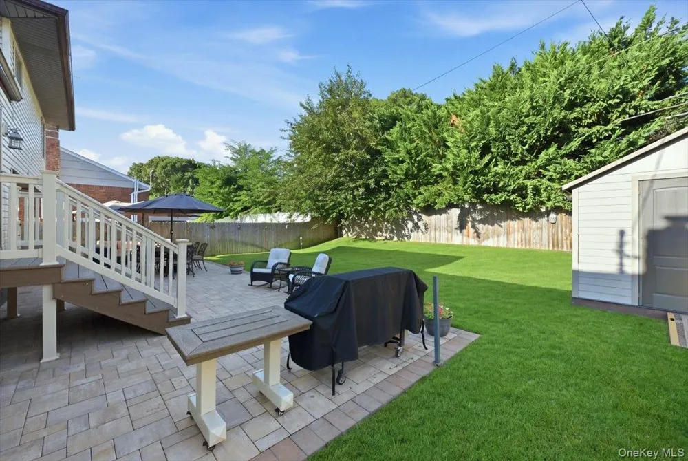 1420 Holiday Park Drive Wantagh, NY 11793