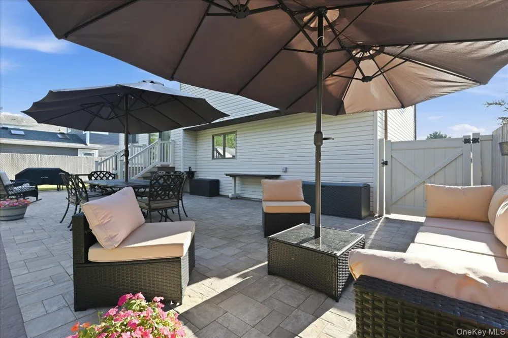 1420 Holiday Park Drive Wantagh, NY 11793