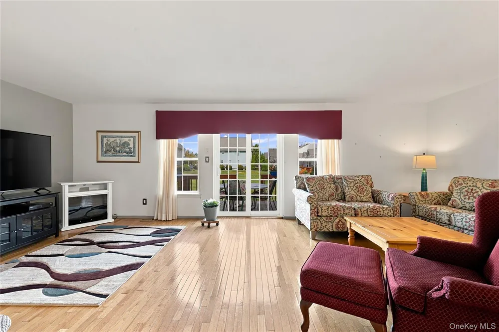 77 Sunburst Terrace Central Islip, NY 11722
