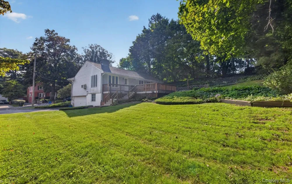 31 Francis Terrace Glen Cove, NY 11542