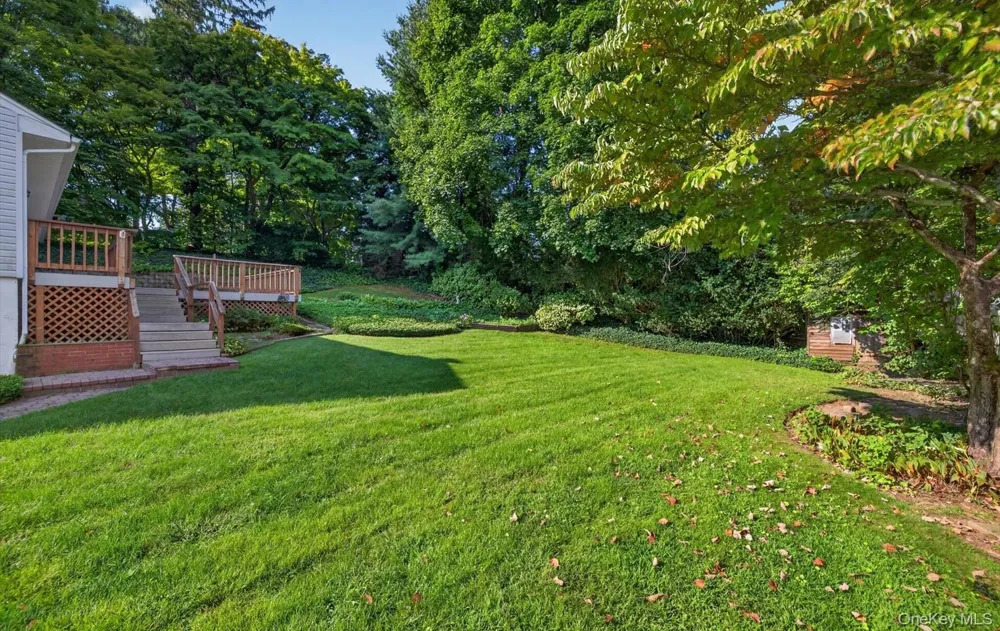 31 Francis Terrace Glen Cove, NY 11542