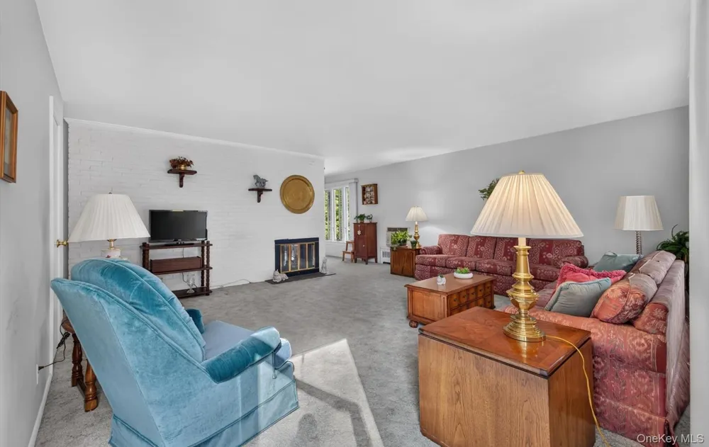 31 Francis Terrace Glen Cove, NY 11542