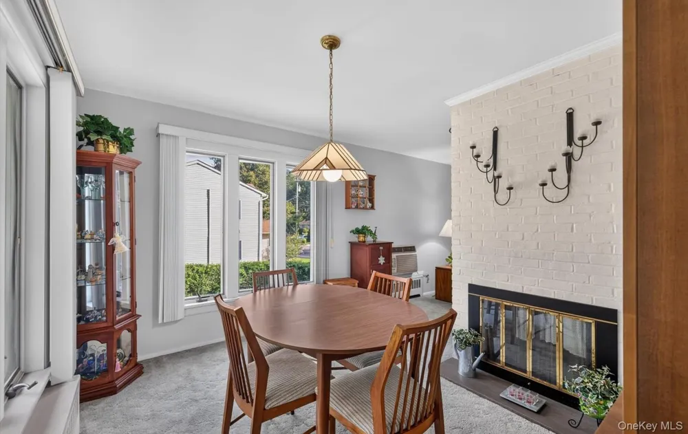 31 Francis Terrace Glen Cove, NY 11542