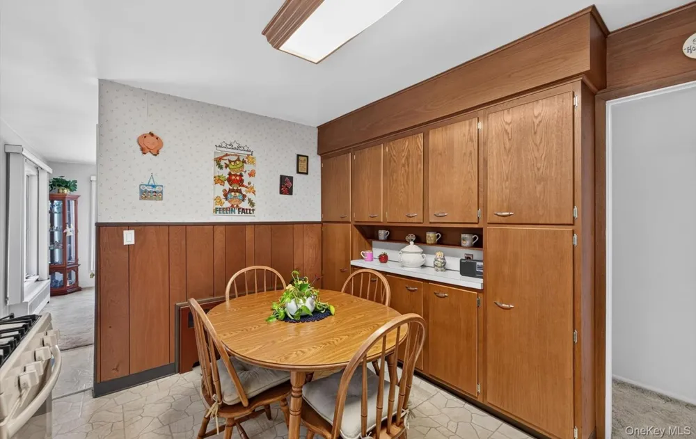 31 Francis Terrace Glen Cove, NY 11542