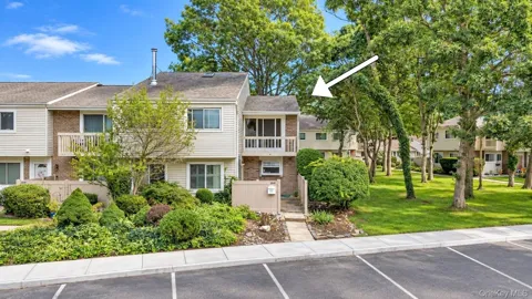 204 Springmeadow Drive #M