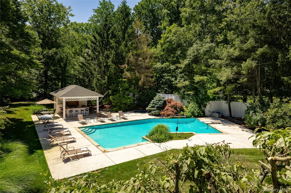 18 Innsbruck Boulevard Hopewell Junction, NY 12533