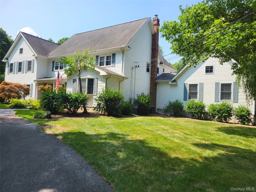 18 Innsbruck Boulevard Hopewell Junction, NY 12533