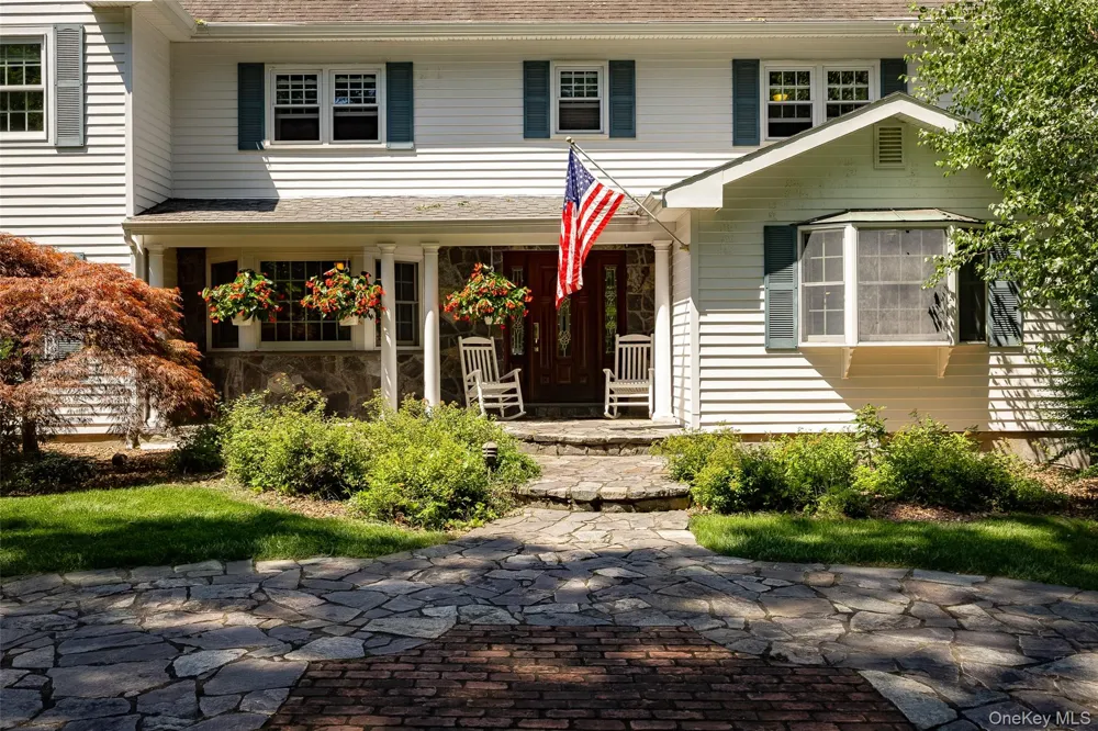 18 Innsbruck Boulevard Hopewell Junction, NY 12533