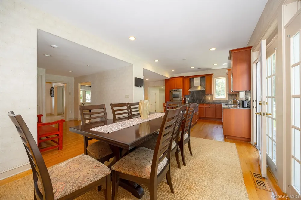 18 Innsbruck Boulevard Hopewell Junction, NY 12533
