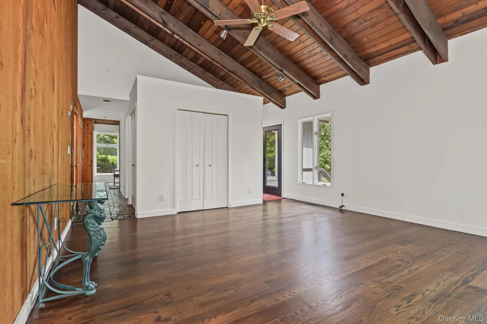 4 Leatherstocking Lane Mamaroneck, NY 10543