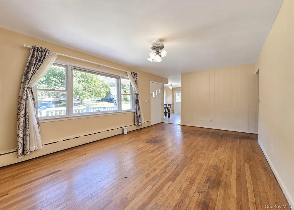 80 Carroll Avenue Ronkonkoma, NY 11779