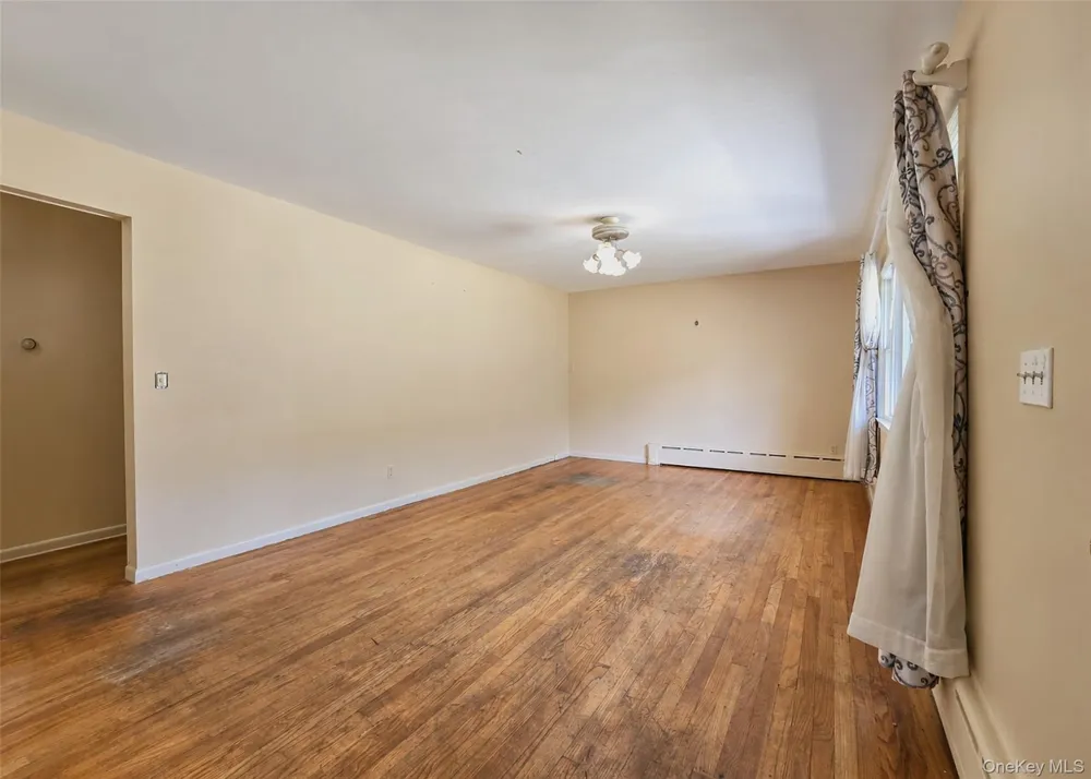 80 Carroll Avenue Ronkonkoma, NY 11779