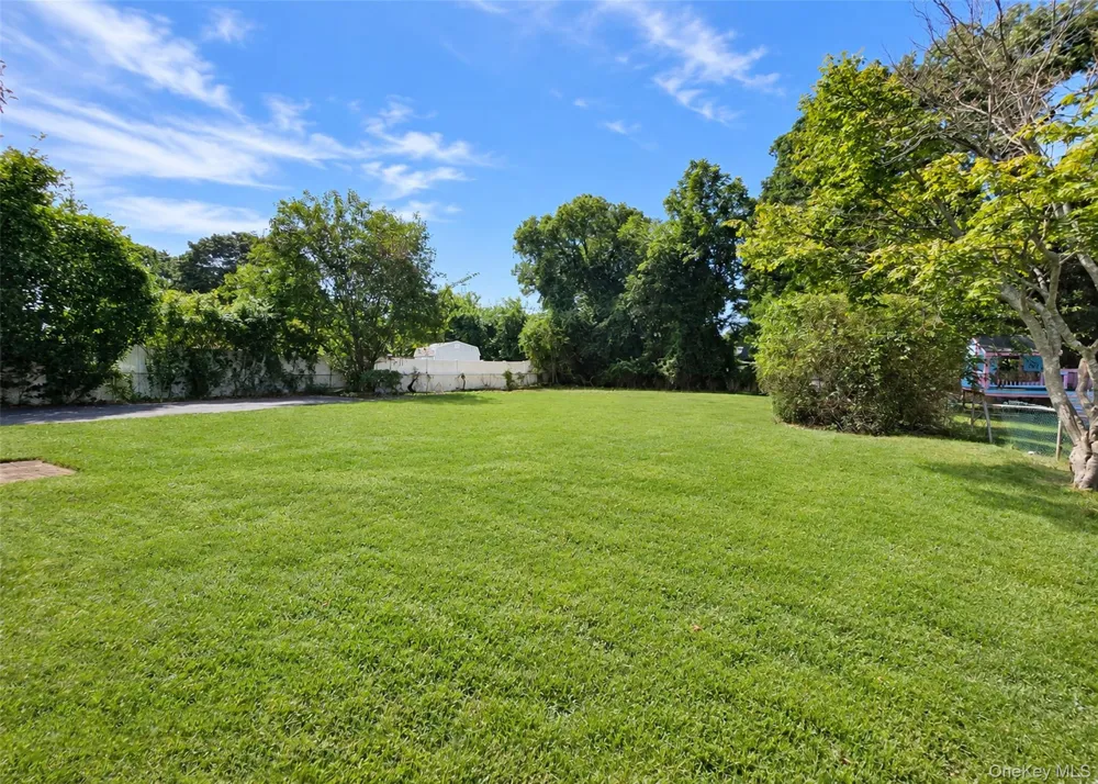 80 Carroll Avenue Ronkonkoma, NY 11779