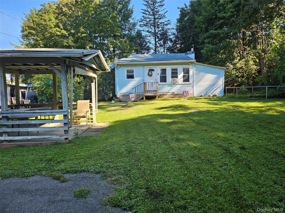60 Carle Terrace Lake Katrine, NY 12449