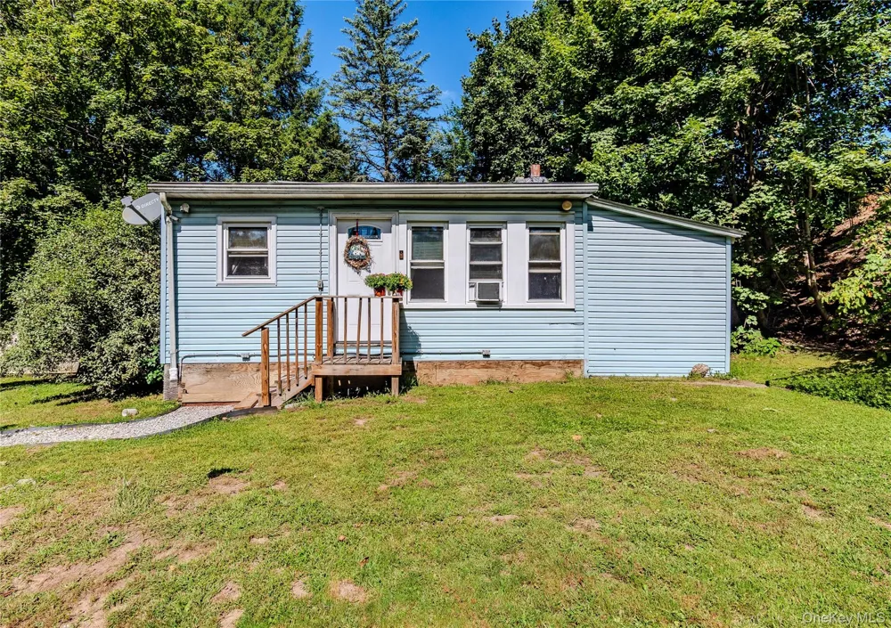 60 Carle Terrace Lake Katrine, NY 12449