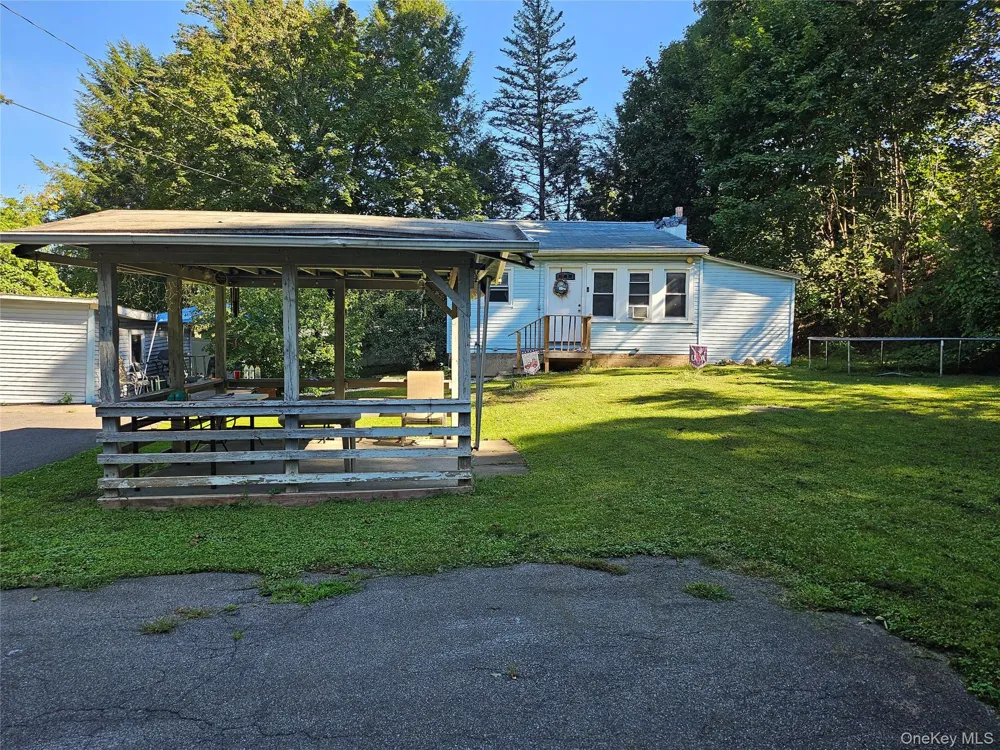 60 Carle Terrace Lake Katrine, NY 12449