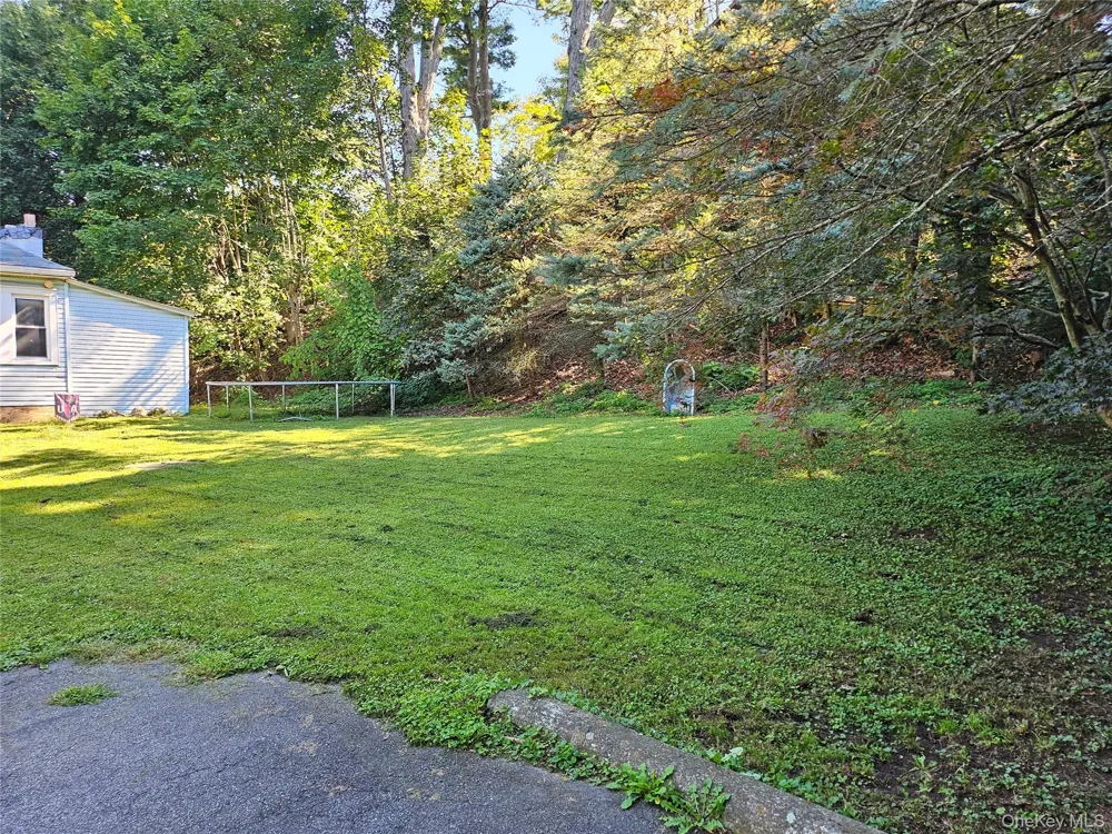 60 Carle Terrace Lake Katrine, NY 12449