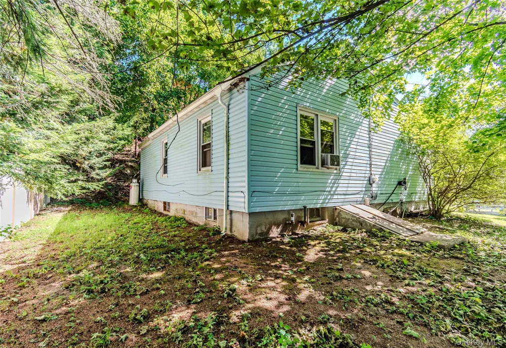 60 Carle Terrace Lake Katrine, NY 12449