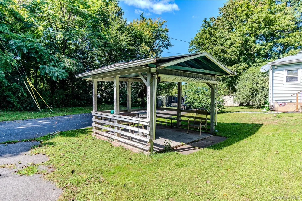 60 Carle Terrace Lake Katrine, NY 12449