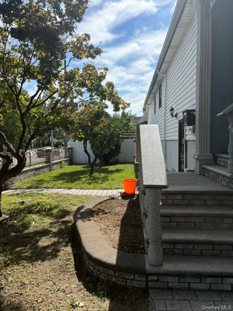 223-46 Hempstead Avenue Queens Village, NY 11429