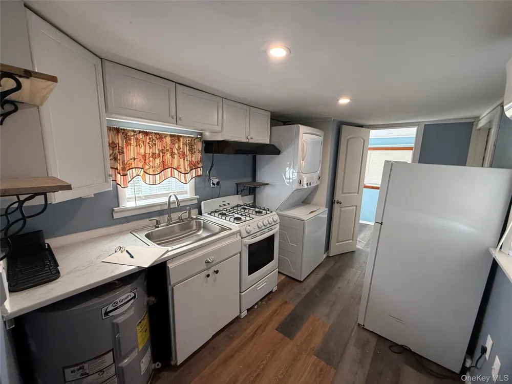 275 Robinson Avenue #B Newburgh, NY 12550