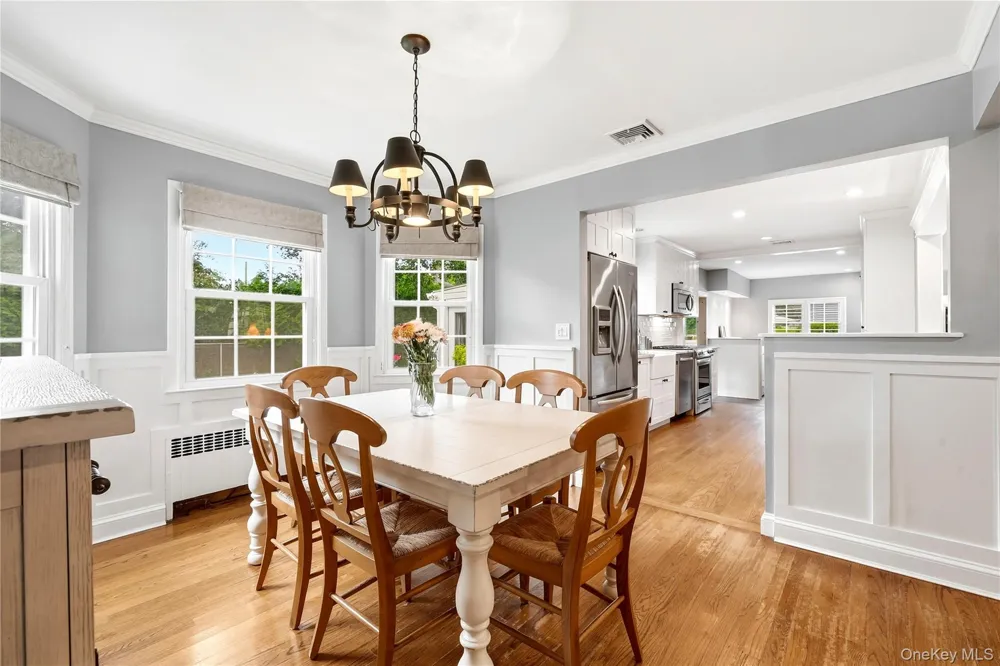 2 Baltic Place Amity Harbor, NY 11701