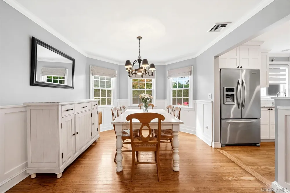 2 Baltic Place Amity Harbor, NY 11701