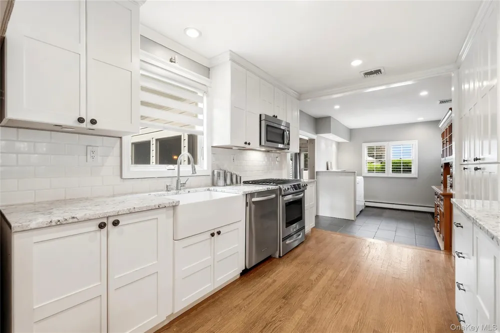 2 Baltic Place Amity Harbor, NY 11701
