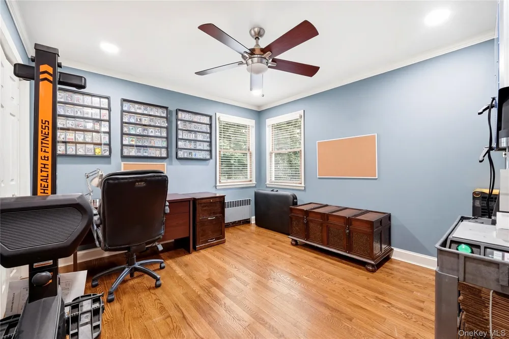 2 Baltic Place Amity Harbor, NY 11701