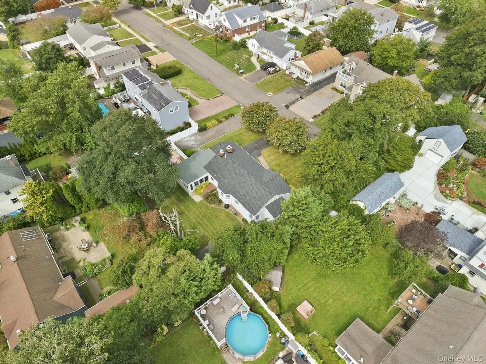 2 Baltic Place Amity Harbor, NY 11701