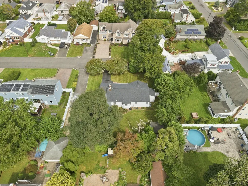 2 Baltic Place Amity Harbor, NY 11701
