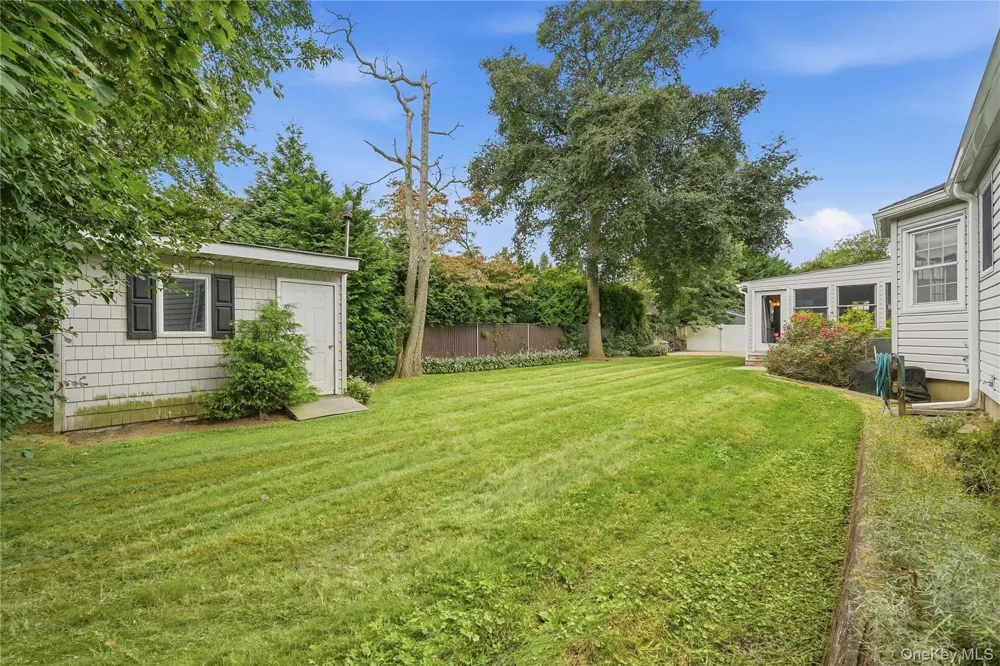 2 Baltic Place Amity Harbor, NY 11701