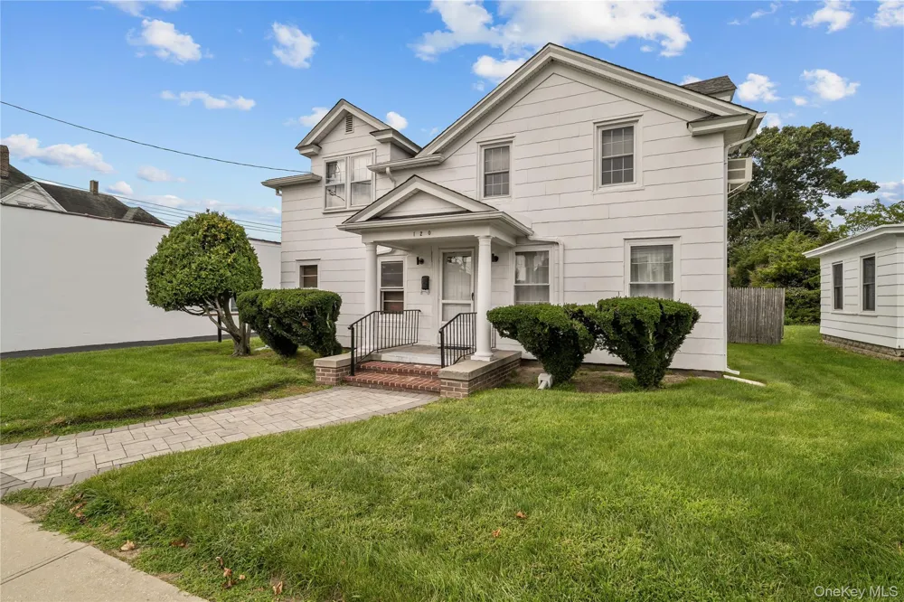 120 Ocean Avenue Patchogue, NY 11772