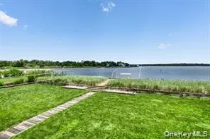 2 Bayside Avenue East Quogue, NY 11942