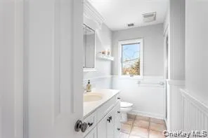 2 Bayside Avenue East Quogue, NY 11942